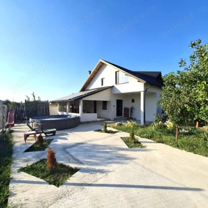 Casă de vânzare (2022)  Câmpineanca, la 2 km de Focșani