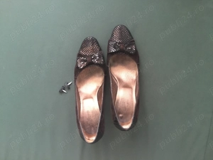 Pantofi eleganti din piele naturala velurata, marimea 36