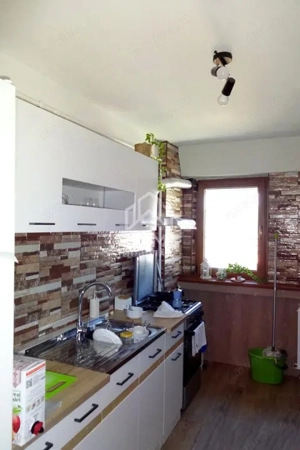 Apartament 4 camere , 90 mp , Zona Cetate  - imagine 8 Apartament 4 camere , 90 mp , Zona Cetate  - imagine 8