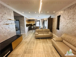 VILA ULTRA LUX EXCLUSIVISTA IN ROSU, 5 camere,320 mp teren, 286 mp construiti, drum privat!