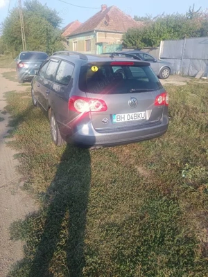 Vând urgent VW Passat B6  - imagine 3