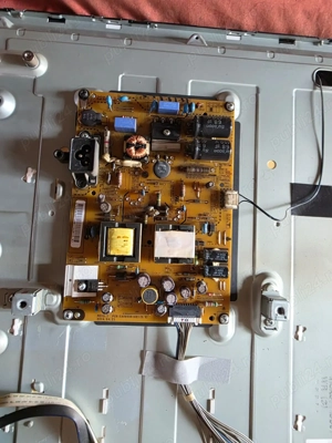 sursa eax65391401 de pe tv LG 32lb610