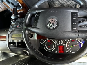 Volkswagen touareg  - imagine 10 Volkswagen touareg  - imagine 10