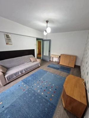 Garsonieră spațioasă și luminoasă, etaj 1, Decebal - imagine 2