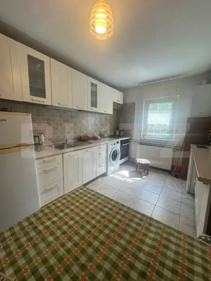 Apartament cu 4 camere decomandate, 2 balcoane, 2 bai, etaj intermediar Mănăștur