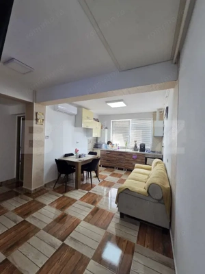 Apartament 2 camere + living cu bucătărie open space de vânzare zona Primarie - imagine 2