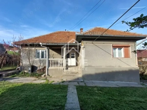 CASA TRADITIONALA 4 CAMERE, TEREN 3077, PETRISAT ALBA 