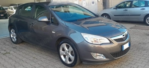 Opel Astra J 2012 1.7 Diesel - imagine 2