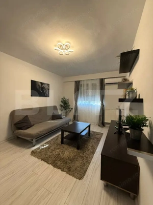 Apartament cu 2 camere, 39 mp, zona Ultracentral - imagine 2
