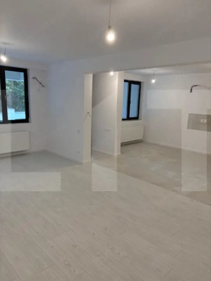 Apartament tip vilă, 4 camere, 3 niveluri, curte proprie 40 mp, intrare separa - imagine 4