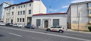 Inchiriez spatiu ultracentral Pitesti, 700 mp, vitrina mare stradala