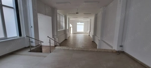 Inchiriez spatiu ultracentral Pitesti, 700 mp, vitrina mare stradala - imagine 5