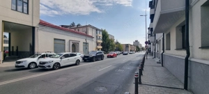 Inchiriez spatiu ultracentral Pitesti, 700 mp, vitrina mare stradala - imagine 2