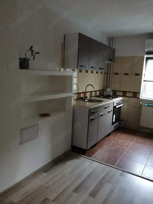 Apartament 3 camere, decomandat, confort 1, 450 de euro