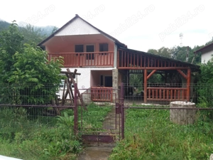 cabana la munte in tarcau - imagine 7