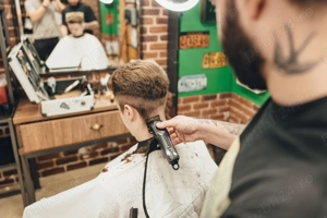 Angajăm frizer cu experiență - imagine 2