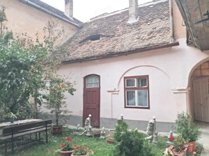 Apartament la casa in zona centrala pretabil birouri - imagine 3