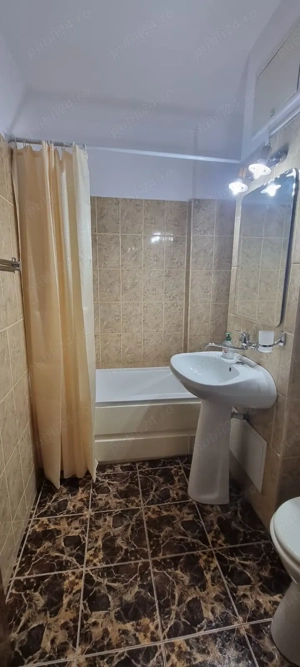 Proprietar închiriez apartament 2 camere ultracentral - imagine 9