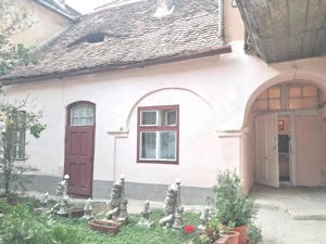 Apartament la casa in zona centrala pretabil birouri - imagine 4