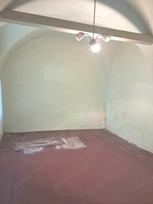 Apartament la casa in zona centrala pretabil birouri - imagine 5