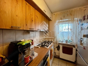 Apartament 3 camere,centrala proprie,boxa,zona Lipovei - imagine 10