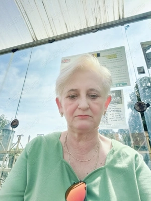 Ingrijire b trani la pat