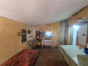 Casă cu 4 camere de vânzare in Jaristea - imagine 7