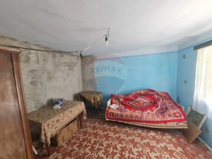 Casă cu 4 camere de vânzare in Jaristea - imagine 3