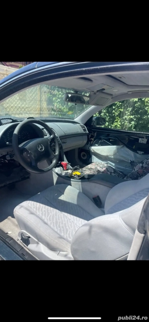 dezmembrez mercedes clk 200 benzina 