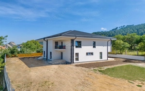 Casa tip Duplex Termen de Finalizare Decembrie 2025