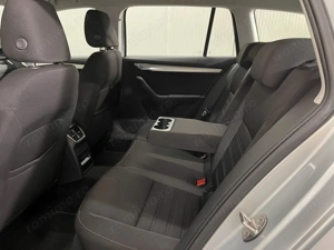 Skoda Octavia - imagine 11