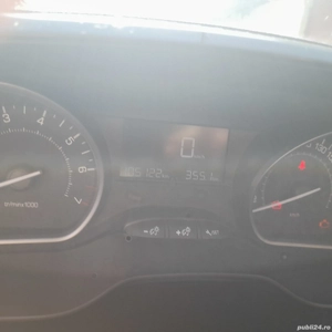 vând  Peugeot 2008 1.2 benzina caroserie suv 105 000 km  - imagine 6