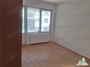 Vila intima cu terasa si teren langa bd. Lacul Tei - imagine 16