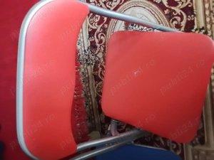 Vand scaune pliabile  tapițate piele ecologica , 4 bucăți.