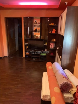 2 cam - la curte comuna - imagine 2