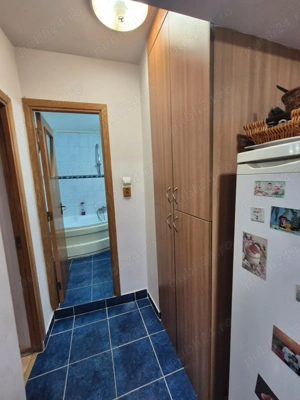 Vând apartament trei camere ,zona Apărători Patriei!! - imagine 7