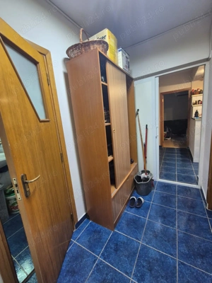 Vând apartament trei camere ,zona Apărători Patriei!! - imagine 9