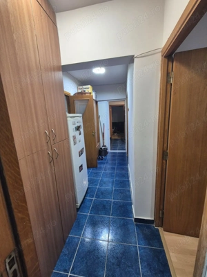 Vând apartament trei camere ,zona Apărători Patriei!! - imagine 8