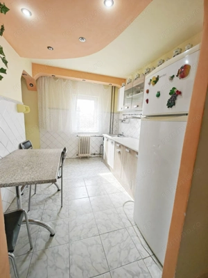 2 cam etaj intermediar mobilat si utilat Aradului  - imagine 8