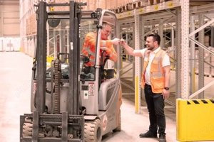 Locuri de muncă în Germania -contract german  picker, stivuitorist, descărcare container LKW