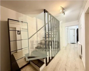 Apartament  4 camere 2 bai si loc parcare zona Valea Aurie
