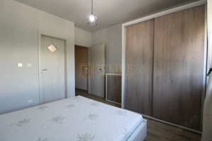 Apartament la casa, 2 camere, 2 bai, centrala proprie. - imagine 12