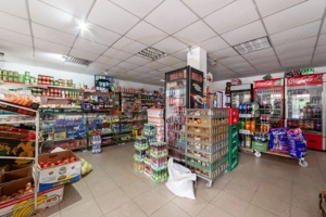 Proprietate cu functiune mixta – evenimente, cazare si spatiu comercial - imagine 9