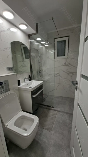 Închiriez apartament complet renovat 3 camere zona parcului central 67m  (Prima închiriere) - imagine 8