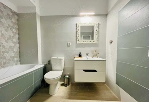 Apartament cu 3 camere decomandate, situat la etaj 2, in Cartier Tractorul - imagine 6