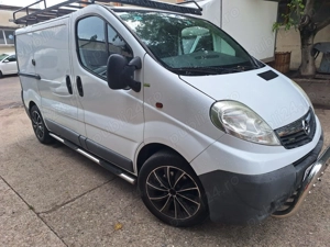 Opel Vivaro 2008 A.C. - imagine 4