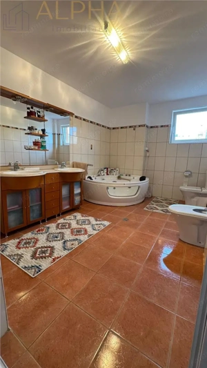 Vila deosebita, 425 mp utili, teren 645 mp   Cartier Unirea, Bistrita - imagine 14