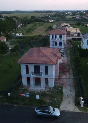 Casa de Vanzare 5 camere in Balotesti