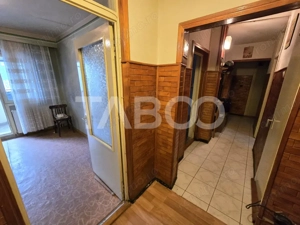 Apartament decomandat 4 camere 4 balcoane 2 bai etaj 1 Central Sibiu - imagine 9