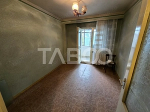 Apartament decomandat 4 camere 4 balcoane 2 bai etaj 1 Central Sibiu - imagine 10